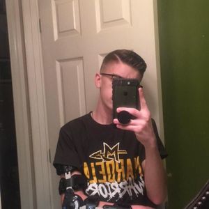 Meet your Posher, Christian